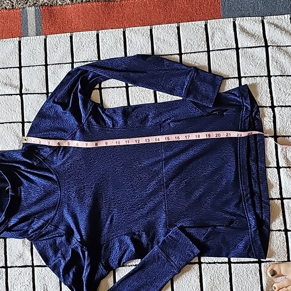 STUNNING READY TO RULU Lightweight hoodie - Picture 9 of 14